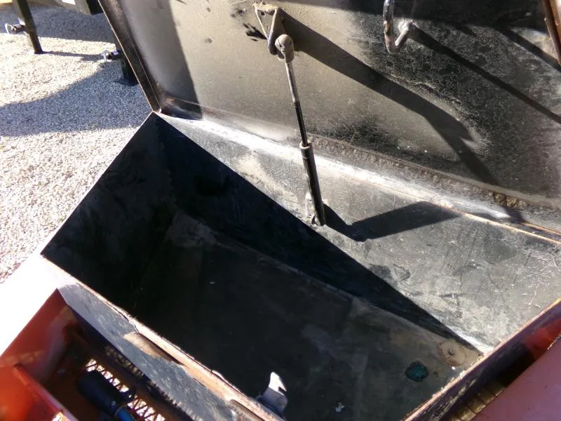 used Equipment / Flatbed Trailers PJ Trailers  for sale, in Nashua, IA Thumbnail 4