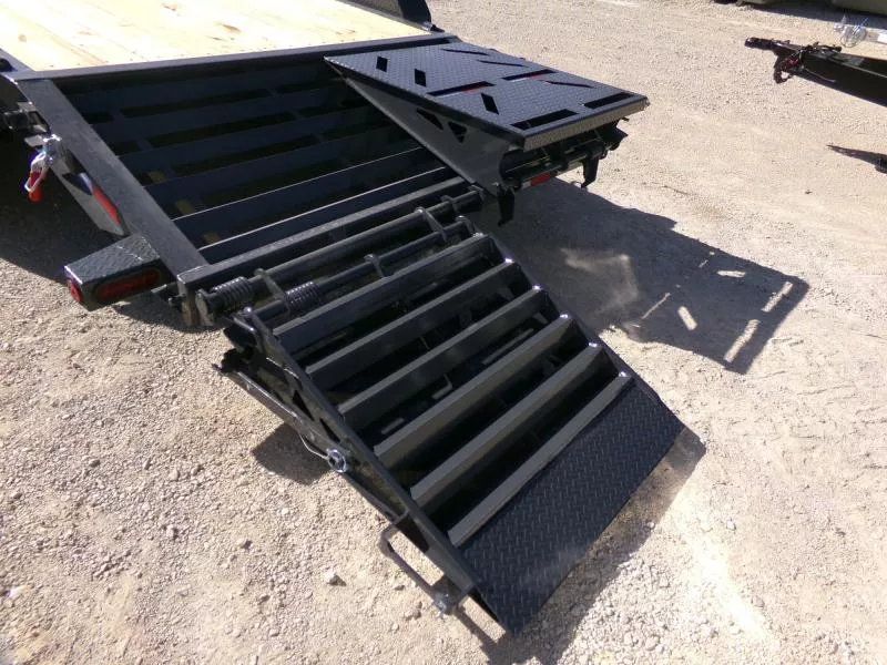new Car Haulers / Racing Trailers Iron Bull  for sale, in Nashua, IA Thumbnail 8
