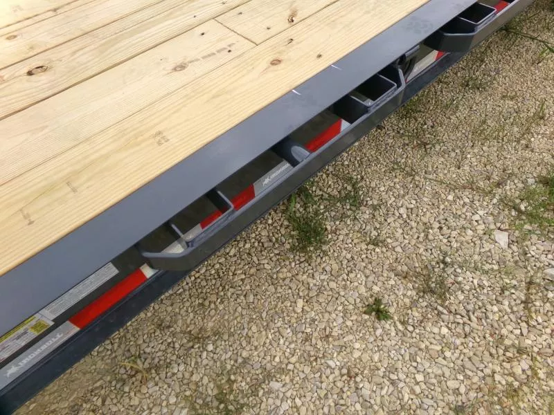 new Car Haulers / Racing Trailers Iron Bull  for sale, in Nashua, IA Thumbnail 7
