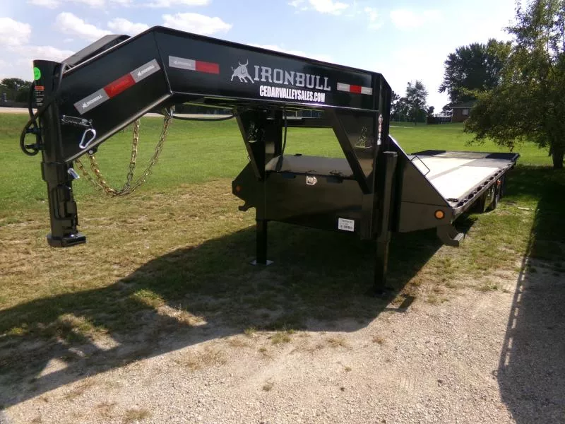 2026 Iron Bull FHG 102 x 32 Hydraulic Dovetail Gooseneck Deckover with 25,900 lb. GVWR, Dual Hydraulic Jacks, Winch Plate in Neck, and Matching Spare Flatbed Trailer
