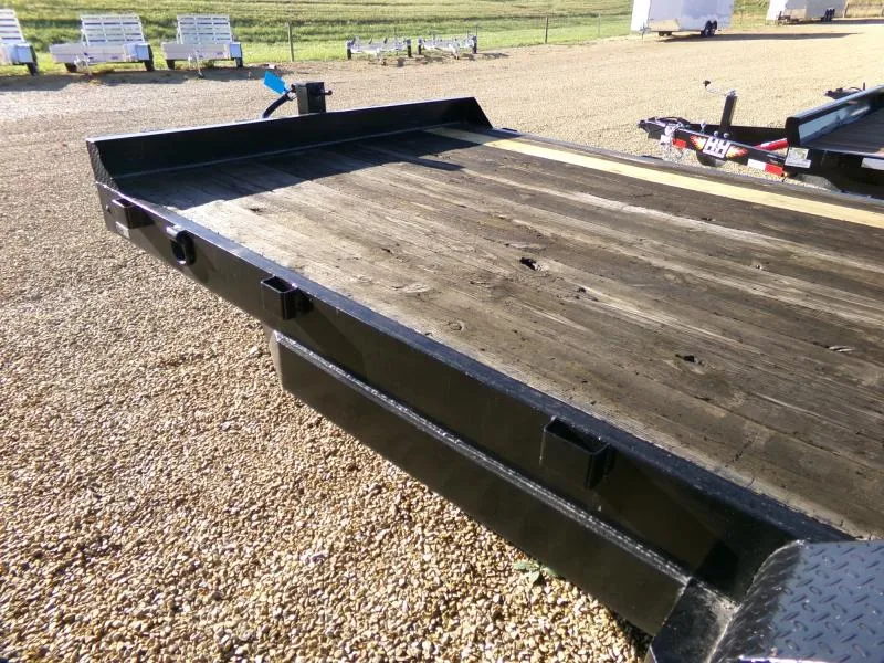 used Equipment / Flatbed Trailers Road Warrior  for sale, in Nashua, IA Thumbnail 7