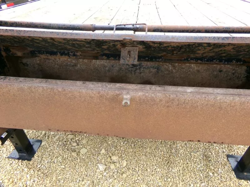 used Equipment / Flatbed Trailers Trailer Max  for sale, in Nashua, IA Thumbnail 5