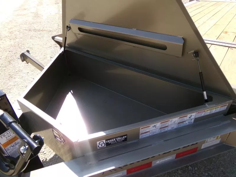 new Equipment / Flatbed Trailers Iron Bull  for sale, in Nashua, IA Thumbnail 3