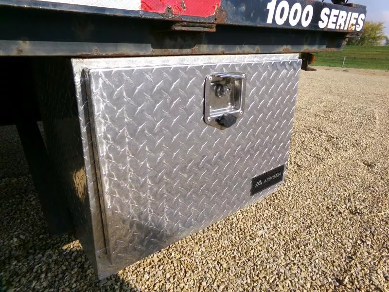 used Equipment / Flatbed Trailers Kiefer Manufacturing  for sale, in Nashua, IA Thumbnail 11