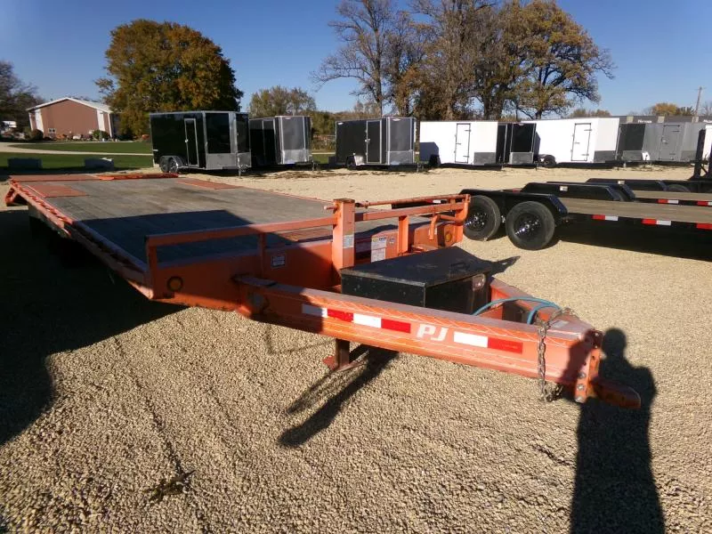 used Equipment / Flatbed Trailers PJ Trailers  for sale, in Nashua, IA Thumbnail 11