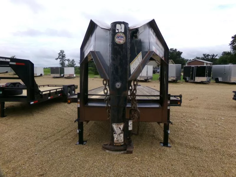 used Equipment / Flatbed Trailers Trailer Max  for sale, in Nashua, IA Thumbnail 4