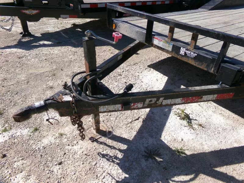 used Car Haulers / Racing Trailers PJ Trailers  for sale, in Nashua, IA Thumbnail 2