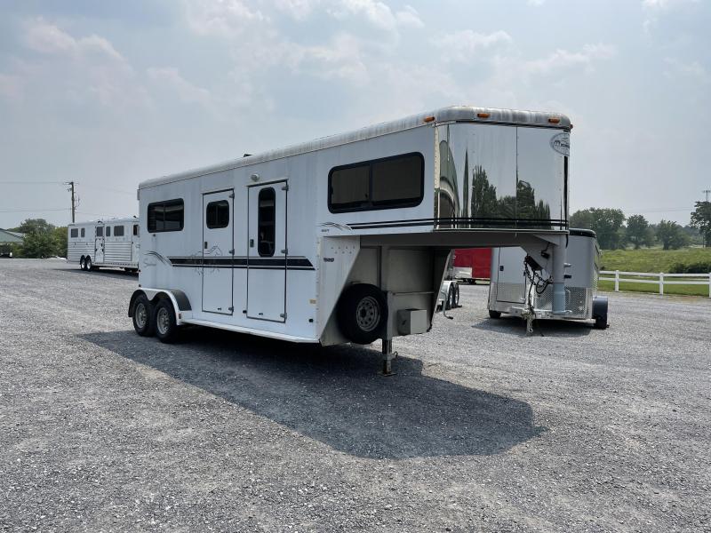 2001 Sundowner Trailers Valuelite 2H STL GN Horse Trailer 2001 Sundowner Trailers Valuelite 2H STL GN Horse Trailer