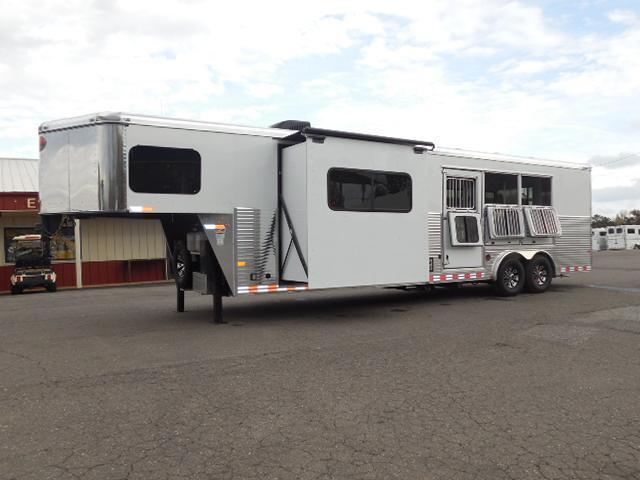 Clearance 2015 Sundowner Trailers 3H 8013 LQ w/Slide Out Horse Trailer Clearance 2015 Sundowner Trailers 3H 8013 LQ w/Slide Out Horse Trailer