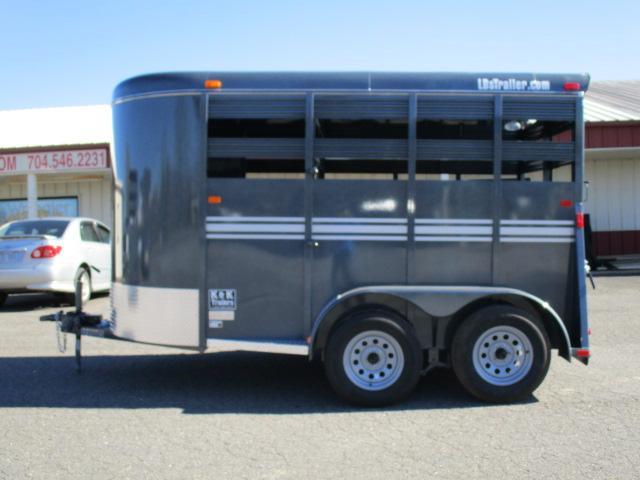 2020 Bee Trailers 12' Stock Livestock Trailer 2020 Bee Trailers 12' Stock Livestock Trailer