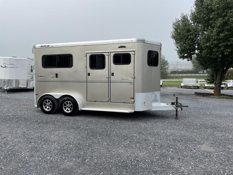 2016 Sundowner Trailers Charter TR SE 2H BP Horse Trailer 2016 Sundowner Trailers Charter TR SE 2H BP Horse Trailer