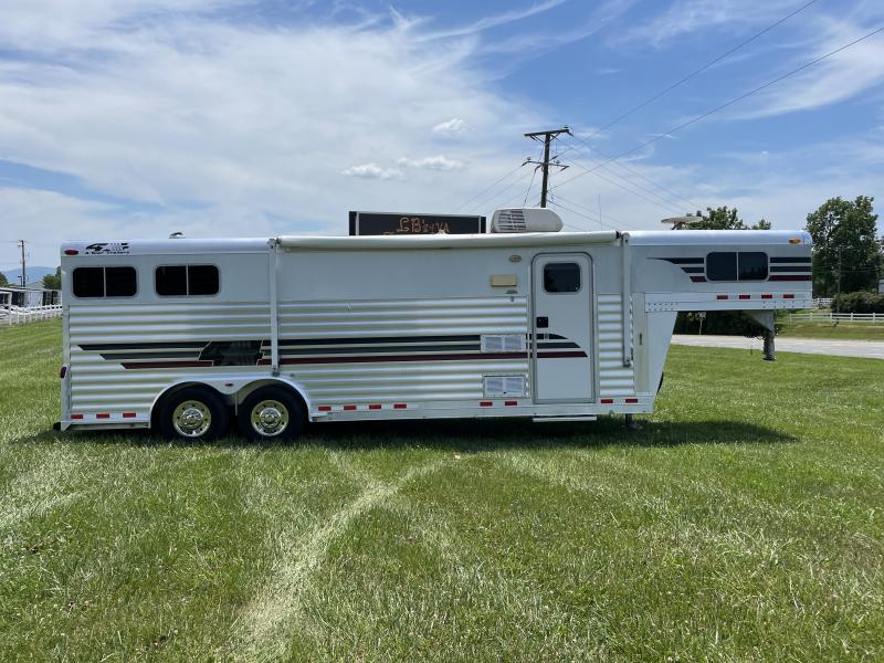 2002 4-Star Trailers 2H SL LQ Horse Trailer 2002 4-Star Trailers 2H SL LQ Horse Trailer