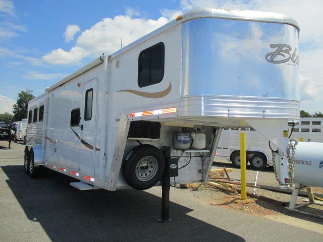 2011 Bison 3H Stratus Express Horse Trailer 2011 Bison 3H Stratus Express Horse Trailer