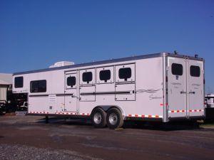 Clearance 2006 Sundowner 4H 8010 LQ Horse Trailer Clearance 2006 Sundowner 4H 8010 LQ Horse Trailer