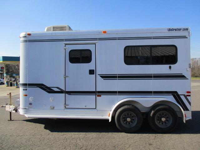 1996 Sundowner Trailers 2H Straight Load w/Dress Horse Trailer 1996 Sundowner Trailers 2H Straight Load w/Dress Horse Trailer