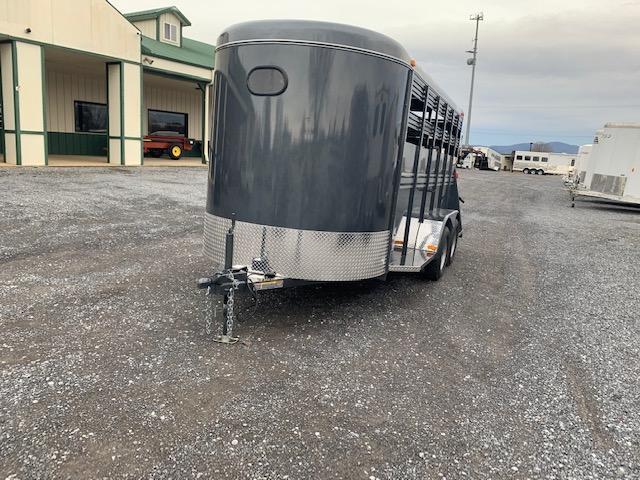 2021 Bee Trailers 16ft Livestock Trailer 2021 Bee Trailers 16ft Livestock Trailer