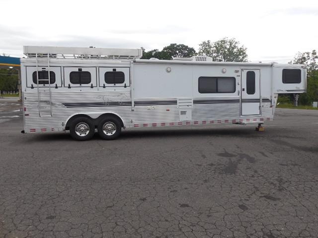 2000 Sundowner Trailers 3H LQ Horse Trailer 2000 Sundowner Trailers 3H LQ Horse Trailer