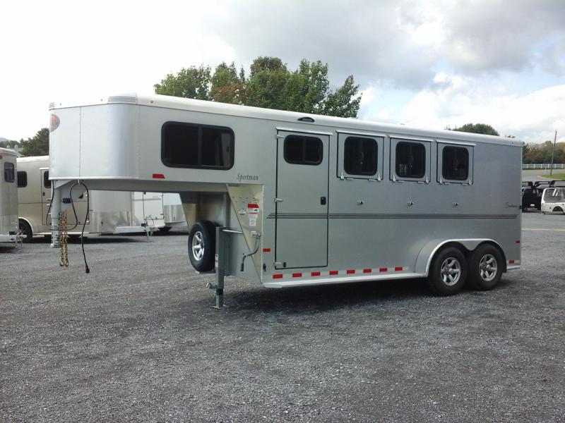 2018 Sundowner Trailers 3H GN Sportman Horse Trailer 2018 Sundowner Trailers 3H GN Sportman Horse Trailer