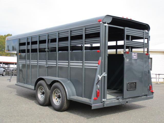 2020 Bee Trailers 16' Livestock Trailer 2020 Bee Trailers 16' Livestock Trailer