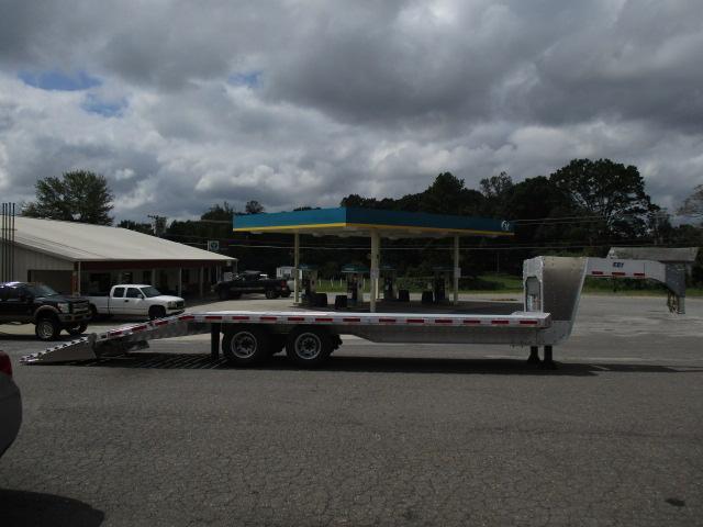 2019 Eby 20 + 5 Equipment Trailer 2019 Eby 20 + 5 Equipment Trailer