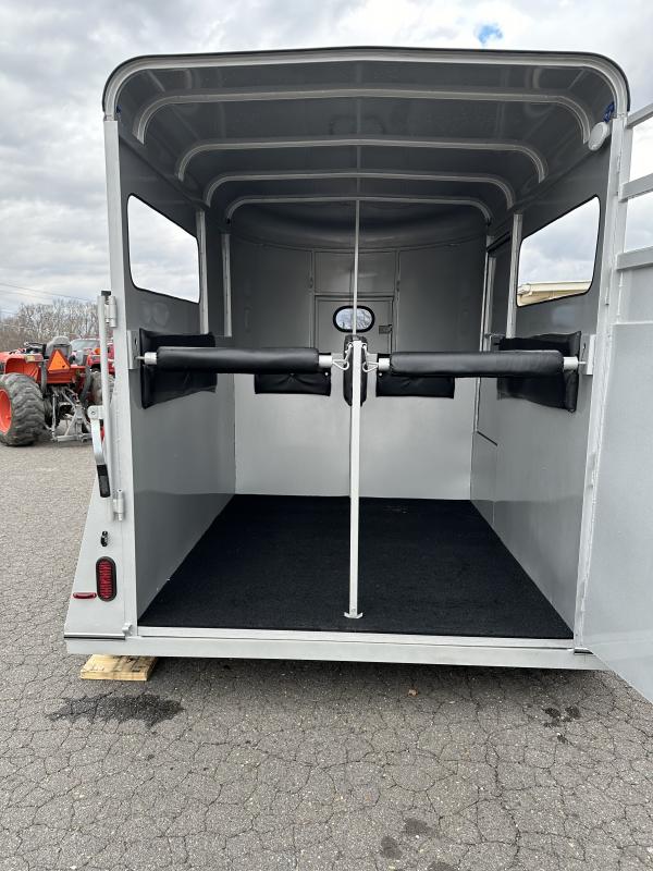 2024 Bee Trailers 2H Wrangler Horse Trailer Lexington VA Flatbed and