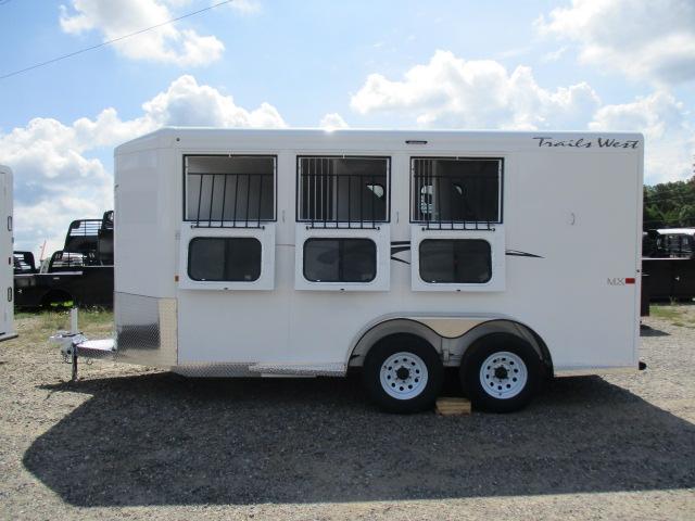 2023 Trails West Manufacturing 3H Adventure MX II Horse Trailer 2023 Trails West Manufacturing 3H Adventure MX II Horse Trailer