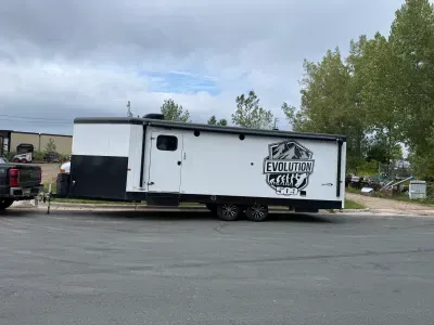2021 Trails West 28’ BP Freeride Edition General Trailers
