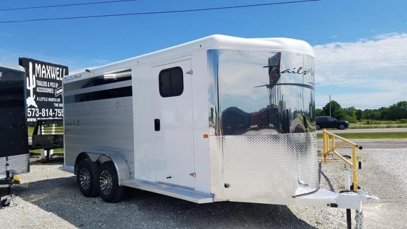 2020 Trails West Manufacturing 3 HORSE Horse Trailer* 2020 Trails West Manufacturing 3 HORSE Horse Trailer*