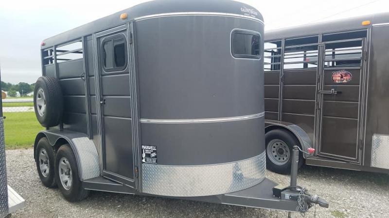 2011 Calico Trailers 2 horse slant load Horse Trailer 2011 Calico Trailers 2 horse slant load Horse Trailer