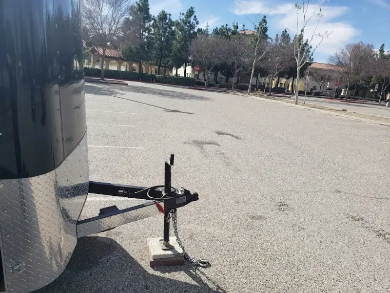 used Cargo (Enclosed) Trailers Interstate  for sale, in Reseda, CA Thumbnail 5