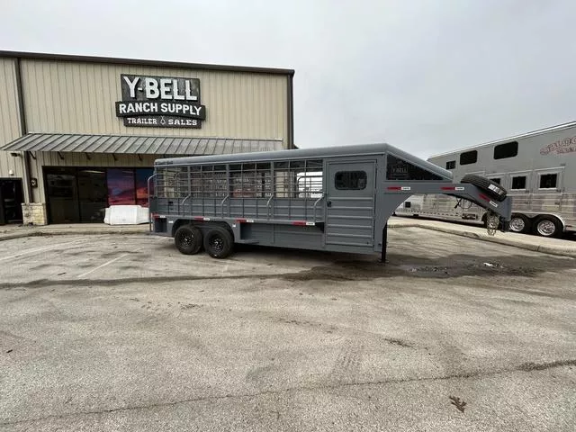 2025 Swift Built Trailers 25 SB 20' STK W/ TACK 