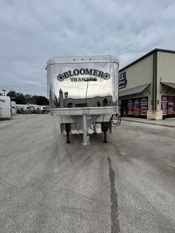 new Horse Trailers Bloomer  for sale, in Boerne, TX Thumbnail 3
