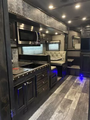 used Horse Trailers 4-Star Trailers  for sale, in Boerne, TX Thumbnail 16
