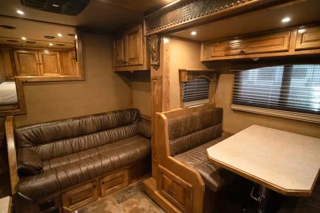 used Horse Trailers Bloomer  for sale, in Boerne, TX Thumbnail 9