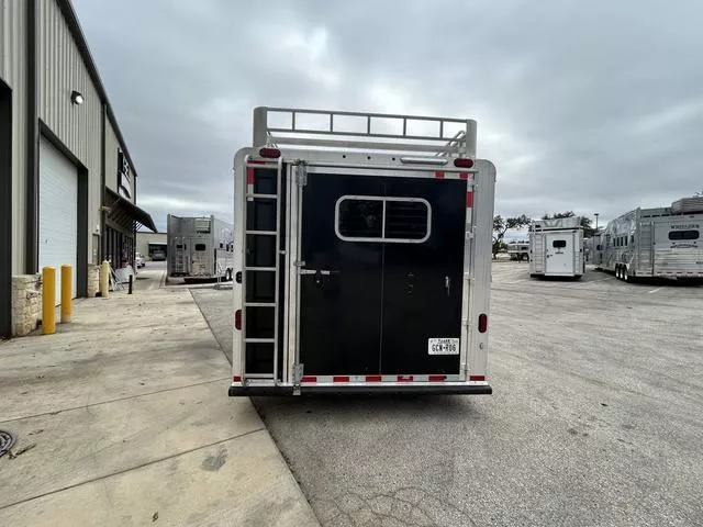 used Horse Trailers Elite Trailers  for sale, in Boerne, TX Thumbnail 3