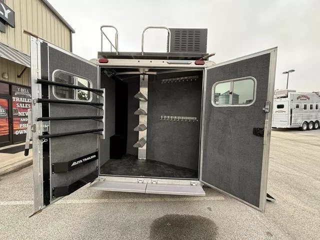 used Horse Trailers Elite Trailers  for sale, in Boerne, TX Thumbnail 7