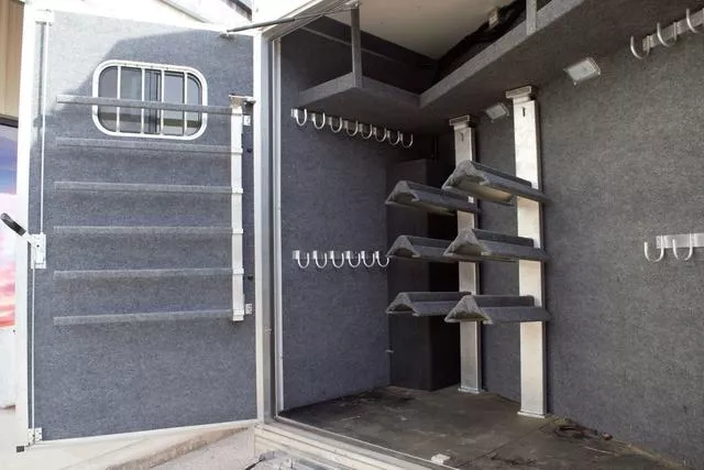 used Horse Trailers Bloomer  for sale, in Boerne, TX Thumbnail 12