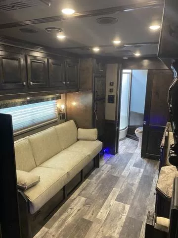 used Horse Trailers 4-Star Trailers  for sale, in Boerne, TX Thumbnail 26