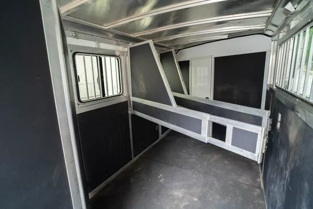 used Horse Trailers Shadow Trailers  for sale, in Boerne, TX Thumbnail 5
