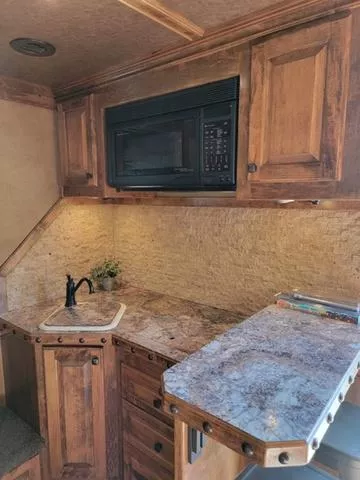 used Horse Trailers Bloomer  for sale, in Boerne, TX Thumbnail 9