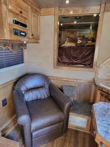 used Horse Trailers Bloomer  for sale, in Boerne, TX Thumbnail 5