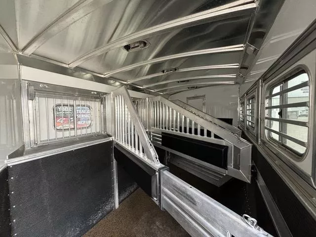 used Horse Trailers Elite Trailers  for sale, in Boerne, TX Thumbnail 9