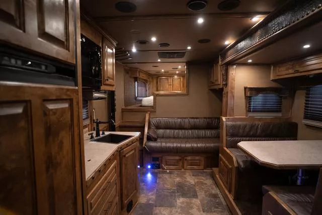 used Horse Trailers Bloomer  for sale, in Boerne, TX Thumbnail 17