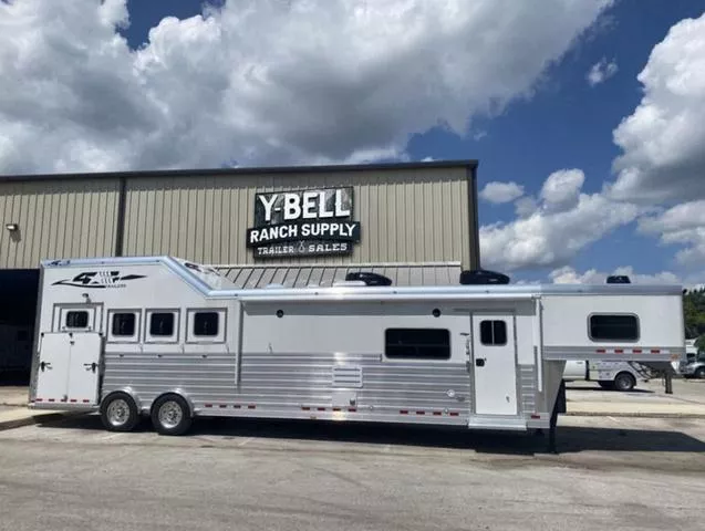 2022 4-Star Trailers Slant Load Gooseneck 4 Horse 