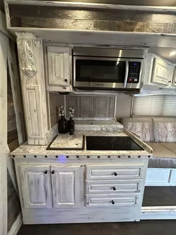 used Horse Trailers Bloomer  for sale, in Boerne, TX Thumbnail 8