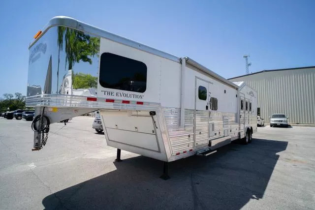 used Horse Trailers Bloomer  for sale, in Boerne, TX Thumbnail 2