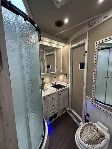 used Horse Trailers Bloomer  for sale, in Boerne, TX Thumbnail 11