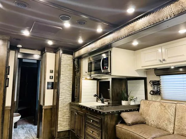 used Horse Trailers Bloomer  for sale, in Boerne, TX Thumbnail 19