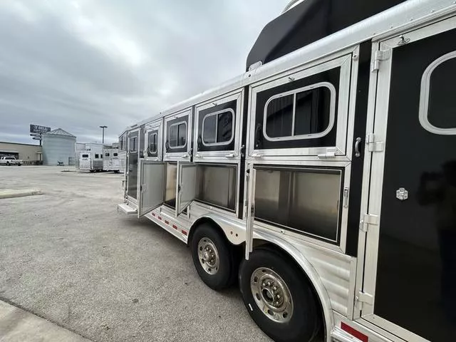 used Horse Trailers Elite Trailers  for sale, in Boerne, TX Thumbnail 7