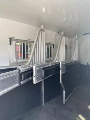 used Horse Trailers 4-Star Trailers  for sale, in Boerne, TX Thumbnail 10